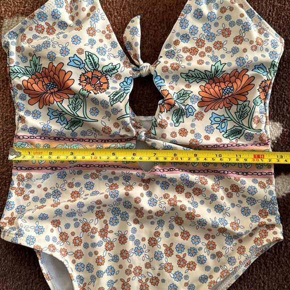 Floral One Piece Swimsuit - Picture 4 of 10